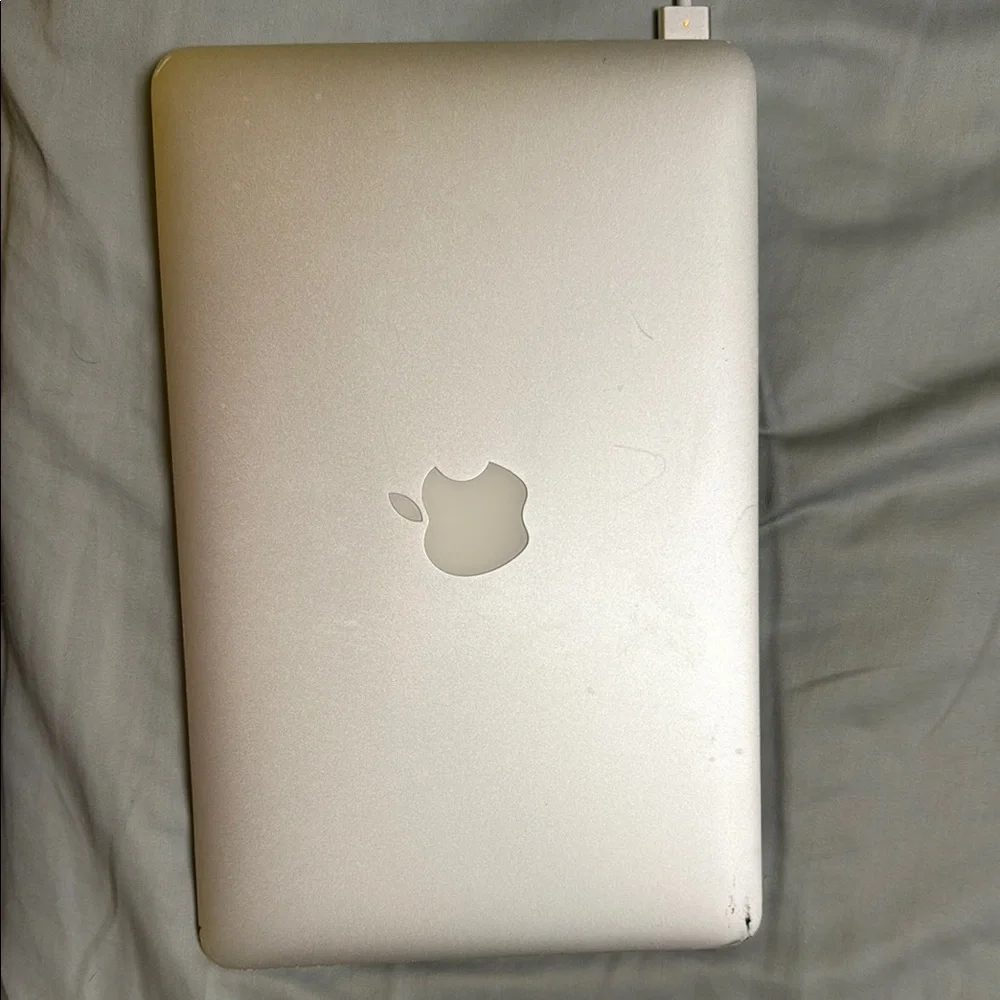 Apple MacBook Air - Silver
